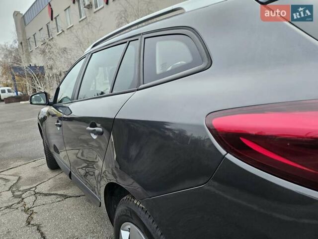 Серый Рено Меган, объемом двигателя 1.6 л и пробегом 173 тыс. км за 7450 $, фото 34 на Automoto.ua