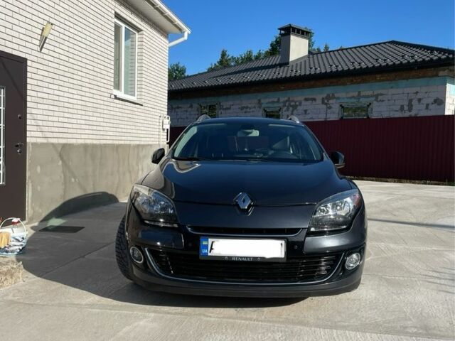 Серый Рено Меган, объемом двигателя 1.5 л и пробегом 213 тыс. км за 9400 $, фото 2 на Automoto.ua