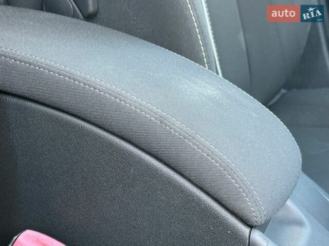 Сірий Рено Меган, об'ємом двигуна 0 л та пробігом 128 тис. км за 6950 $, фото 46 на Automoto.ua