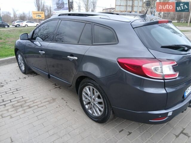 Сірий Рено Меган, об'ємом двигуна 1.5 л та пробігом 350 тис. км за 6999 $, фото 2 на Automoto.ua