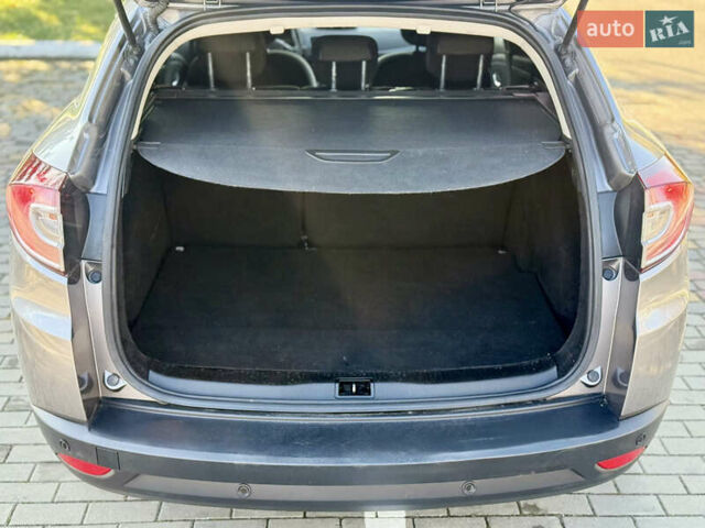Серый Рено Меган, объемом двигателя 1.5 л и пробегом 243 тыс. км за 7999 $, фото 43 на Automoto.ua