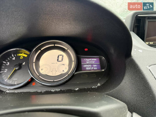 Серый Рено Меган, объемом двигателя 1.5 л и пробегом 249 тыс. км за 3200 $, фото 8 на Automoto.ua