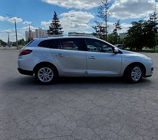 Сірий Рено Меган, об'ємом двигуна 1.6 л та пробігом 229 тис. км за 8499 $, фото 7 на Automoto.ua