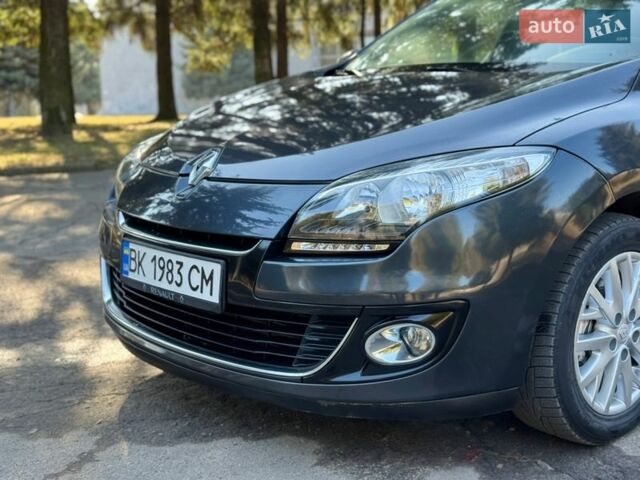 Сірий Рено Меган, об'ємом двигуна 1.46 л та пробігом 245 тис. км за 6900 $, фото 3 на Automoto.ua
