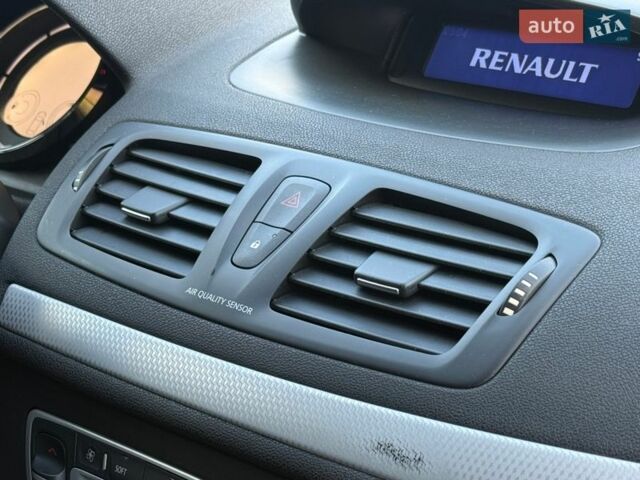 Сірий Рено Меган, об'ємом двигуна 0 л та пробігом 128 тис. км за 6999 $, фото 41 на Automoto.ua