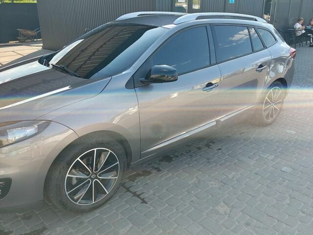 Сірий Рено Меган, об'ємом двигуна 1.2 л та пробігом 204 тис. км за 8800 $, фото 4 на Automoto.ua
