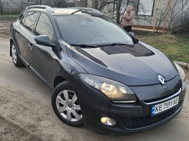 Серый Рено Меган, объемом двигателя 0 л и пробегом 240 тыс. км за 8500 $, фото 9 на Automoto.ua