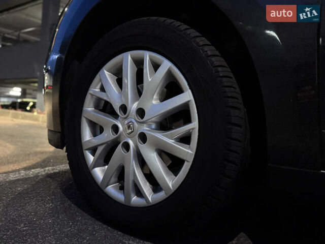 Сірий Рено Меган, об'ємом двигуна 1.46 л та пробігом 241 тис. км за 8800 $, фото 10 на Automoto.ua