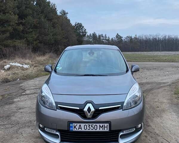 Серый Рено Меган, объемом двигателя 1.6 л и пробегом 242 тыс. км за 8200 $, фото 1 на Automoto.ua