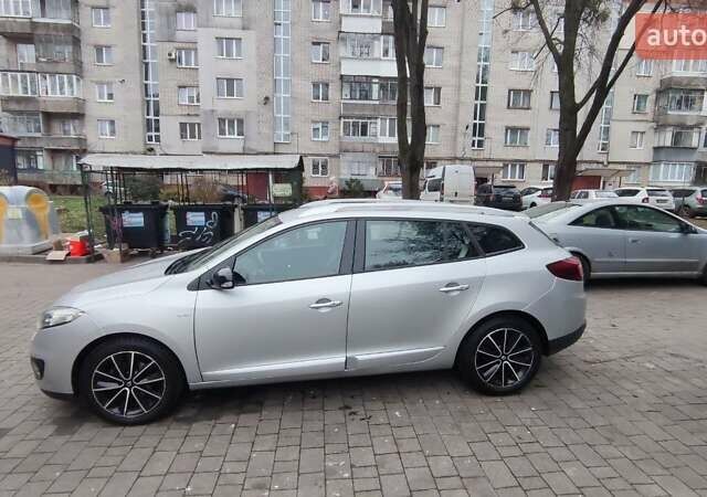 Серый Рено Меган, объемом двигателя 1.5 л и пробегом 264 тыс. км за 7200 $, фото 3 на Automoto.ua