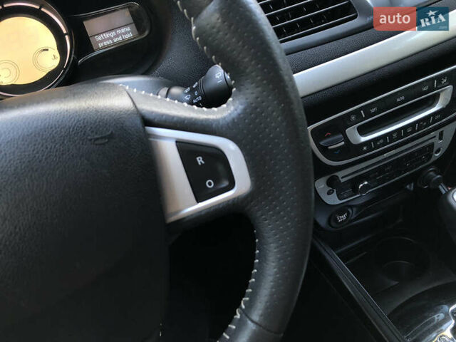 Серый Рено Меган, объемом двигателя 1.5 л и пробегом 251 тыс. км за 8450 $, фото 32 на Automoto.ua