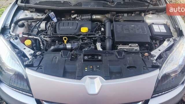 Сірий Рено Меган, об'ємом двигуна 1.6 л та пробігом 245 тис. км за 7800 $, фото 12 на Automoto.ua