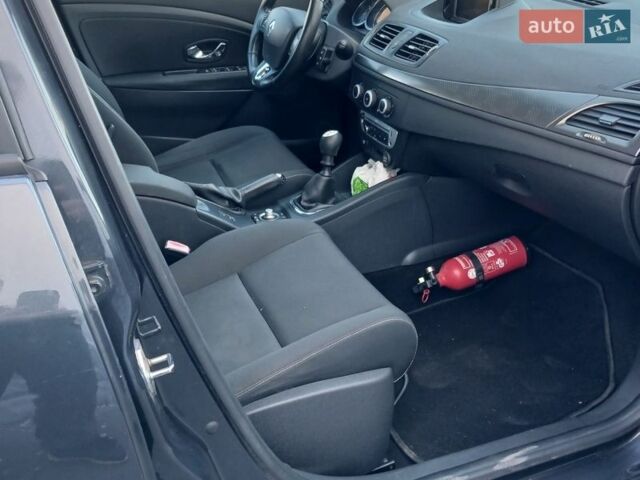 Серый Рено Меган, объемом двигателя 1.5 л и пробегом 257 тыс. км за 8200 $, фото 20 на Automoto.ua