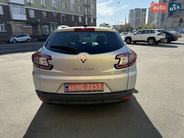 Серый Рено Меган, объемом двигателя 1.6 л и пробегом 245 тыс. км за 8800 $, фото 7 на Automoto.ua