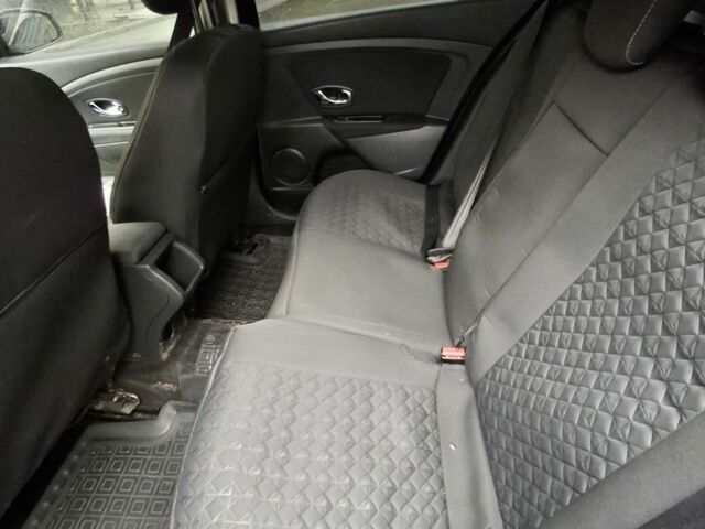 Сірий Рено Меган, об'ємом двигуна 1.5 л та пробігом 240 тис. км за 8500 $, фото 7 на Automoto.ua