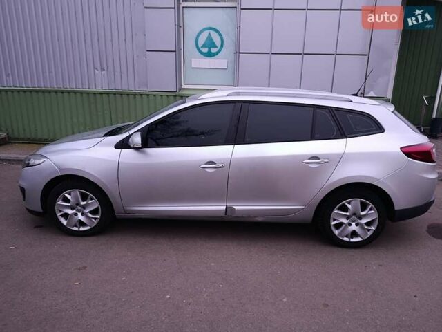 Серый Рено Меган, объемом двигателя 1.5 л и пробегом 270 тыс. км за 9150 $, фото 5 на Automoto.ua