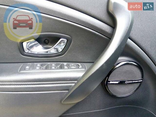 Серый Рено Меган, объемом двигателя 1.5 л и пробегом 344 тыс. км за 7950 $, фото 7 на Automoto.ua