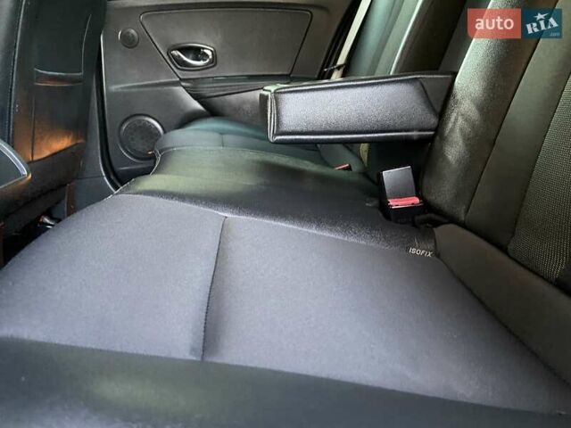 Серый Рено Меган, объемом двигателя 1.5 л и пробегом 194 тыс. км за 8850 $, фото 135 на Automoto.ua