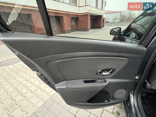 Серый Рено Меган, объемом двигателя 1.5 л и пробегом 203 тыс. км за 7700 $, фото 40 на Automoto.ua