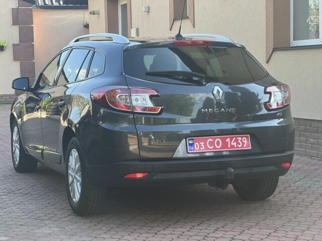 Серый Рено Меган, объемом двигателя 0 л и пробегом 265 тыс. км за 9000 $, фото 5 на Automoto.ua