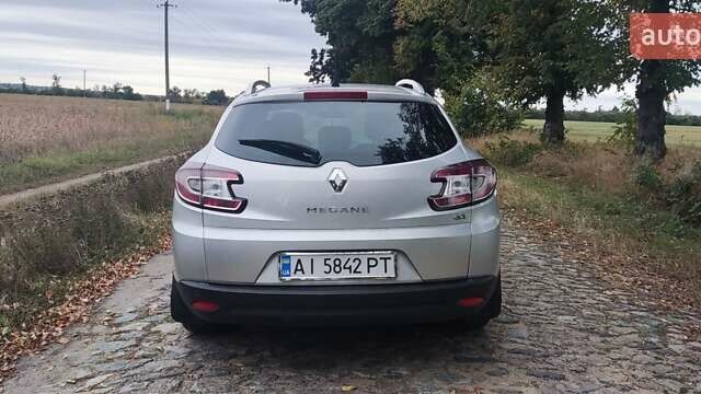 Сірий Рено Меган, об'ємом двигуна 1.6 л та пробігом 245 тис. км за 7800 $, фото 8 на Automoto.ua