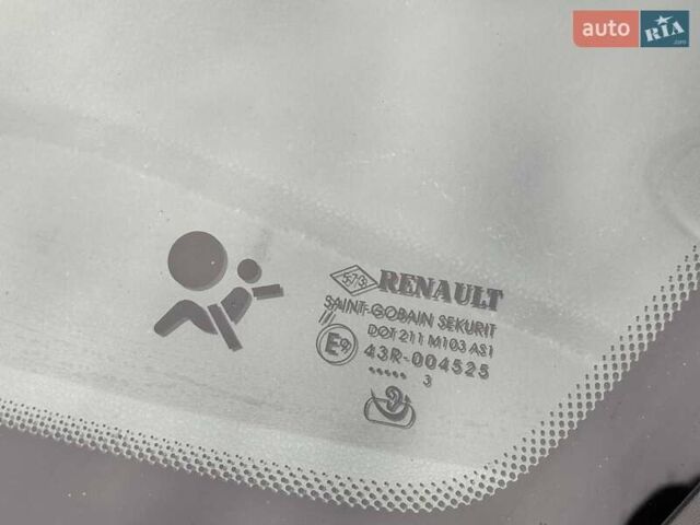 Сірий Рено Меган, об'ємом двигуна 1.46 л та пробігом 279 тис. км за 7450 $, фото 17 на Automoto.ua