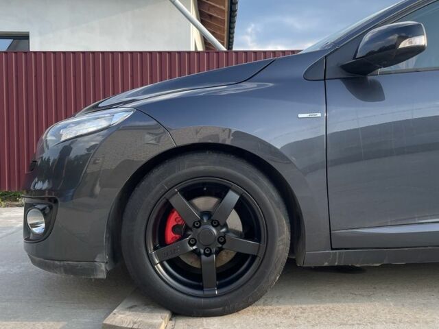 Серый Рено Меган, объемом двигателя 1.5 л и пробегом 213 тыс. км за 9400 $, фото 5 на Automoto.ua