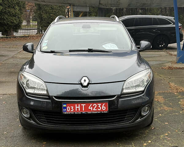 Серый Рено Меган, объемом двигателя 1.5 л и пробегом 224 тыс. км за 7700 $, фото 2 на Automoto.ua