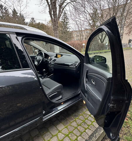 Серый Рено Меган, объемом двигателя 1.5 л и пробегом 222 тыс. км за 9999 $, фото 9 на Automoto.ua