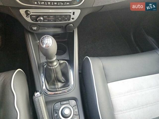 Серый Рено Меган, объемом двигателя 1.5 л и пробегом 221 тыс. км за 8850 $, фото 25 на Automoto.ua