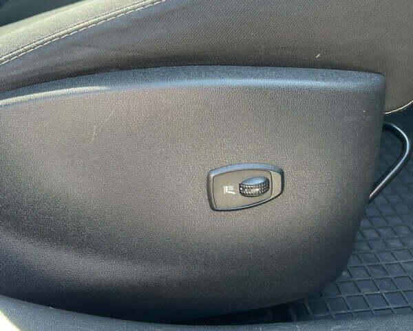 Серый Рено Меган, объемом двигателя 1.46 л и пробегом 230 тыс. км за 8000 $, фото 10 на Automoto.ua