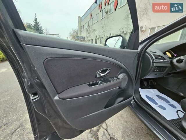 Серый Рено Меган, объемом двигателя 1.6 л и пробегом 173 тыс. км за 7450 $, фото 71 на Automoto.ua