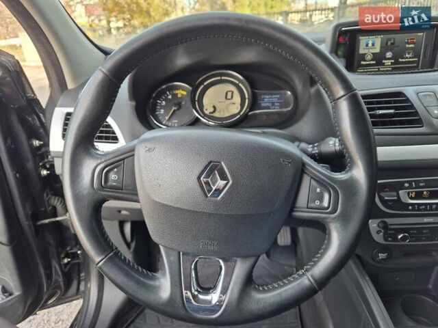 Сірий Рено Меган, об'ємом двигуна 1.5 л та пробігом 302 тис. км за 7700 $, фото 13 на Automoto.ua
