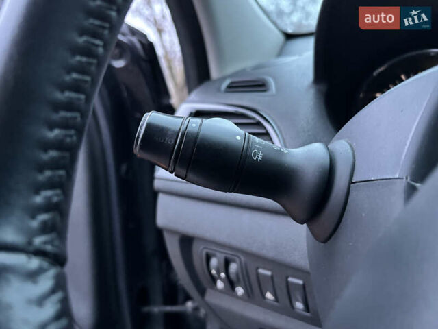 Серый Рено Меган, объемом двигателя 1.5 л и пробегом 264 тыс. км за 7600 $, фото 43 на Automoto.ua