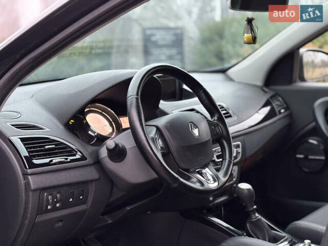 Серый Рено Меган, объемом двигателя 1.5 л и пробегом 264 тыс. км за 7950 $, фото 12 на Automoto.ua