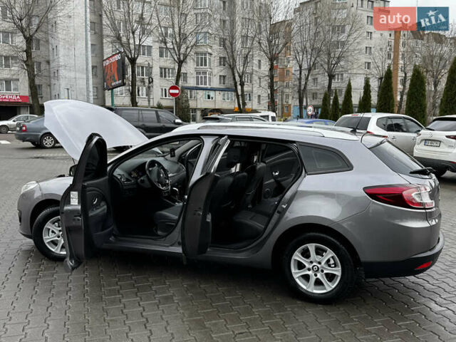 Серый Рено Меган, объемом двигателя 1.5 л и пробегом 320 тыс. км за 7600 $, фото 16 на Automoto.ua