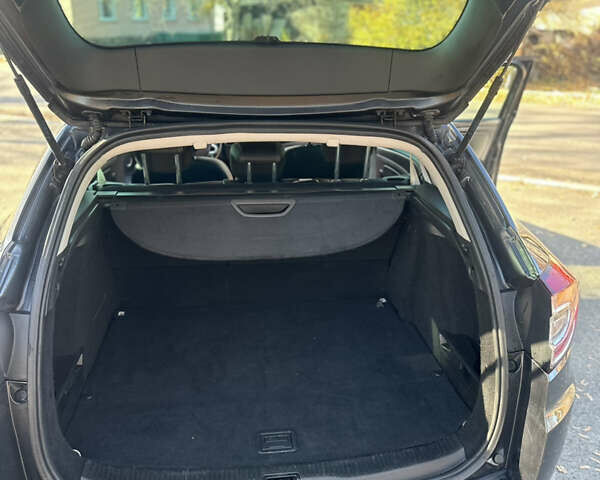 Сірий Рено Меган, об'ємом двигуна 1.6 л та пробігом 275 тис. км за 8000 $, фото 18 на Automoto.ua