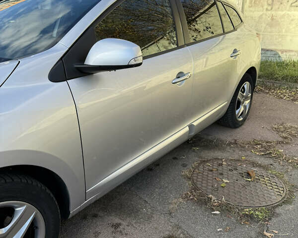 Сірий Рено Меган, об'ємом двигуна 1.5 л та пробігом 260 тис. км за 8150 $, фото 6 на Automoto.ua