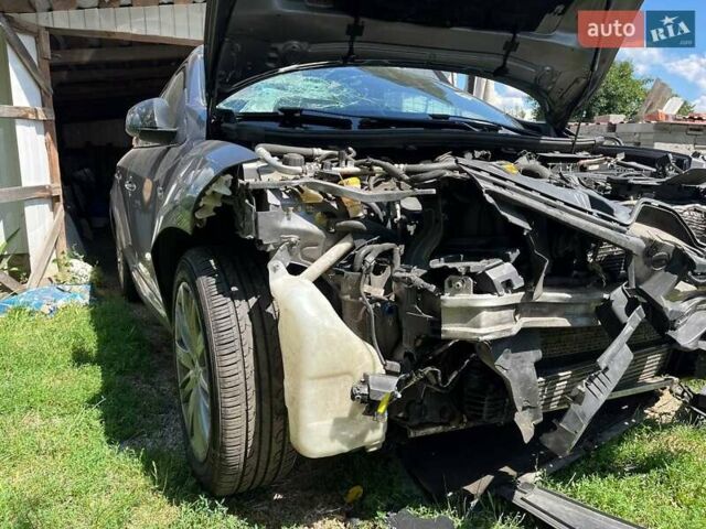 Сірий Рено Меган, об'ємом двигуна 1.5 л та пробігом 282 тис. км за 3999 $, фото 5 на Automoto.ua