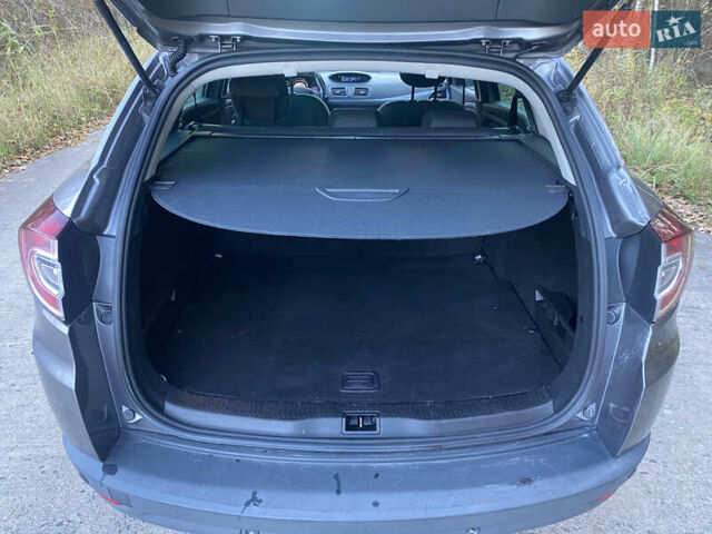 Серый Рено Меган, объемом двигателя 1.5 л и пробегом 232 тыс. км за 8400 $, фото 16 на Automoto.ua