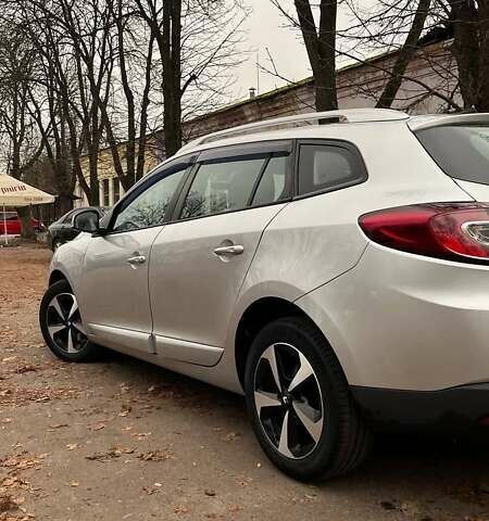 Серый Рено Меган, объемом двигателя 1.46 л и пробегом 298 тыс. км за 8800 $, фото 5 на Automoto.ua