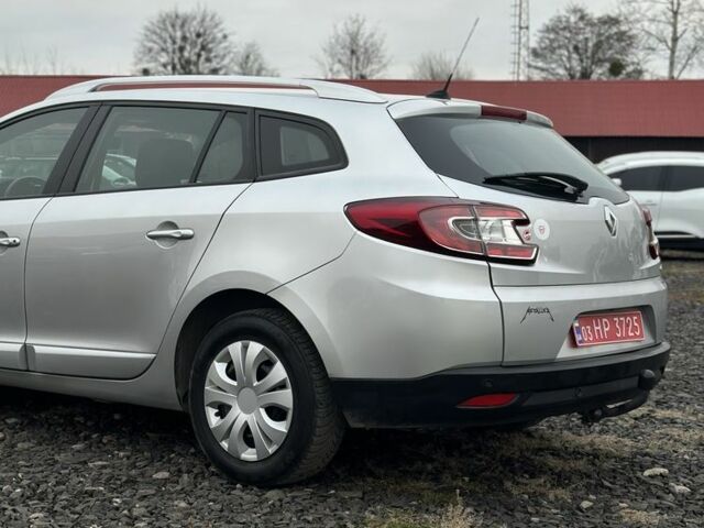 Серый Рено Меган, объемом двигателя 1.5 л и пробегом 265 тыс. км за 8800 $, фото 4 на Automoto.ua