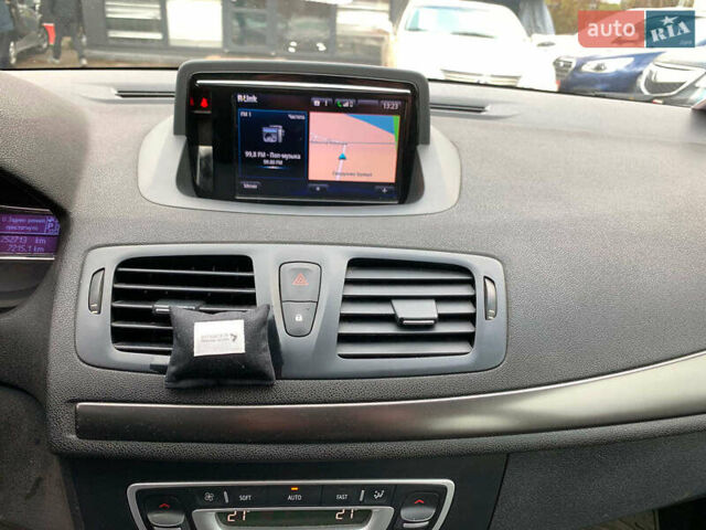 Сірий Рено Меган, об'ємом двигуна 1.5 л та пробігом 252 тис. км за 8790 $, фото 31 на Automoto.ua