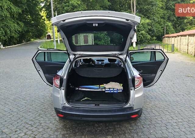 Серый Рено Меган, объемом двигателя 1.5 л и пробегом 244 тыс. км за 7999 $, фото 11 на Automoto.ua