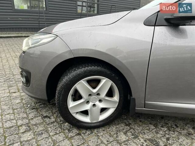 Серый Рено Меган, объемом двигателя 1.5 л и пробегом 310 тыс. км за 8700 $, фото 22 на Automoto.ua