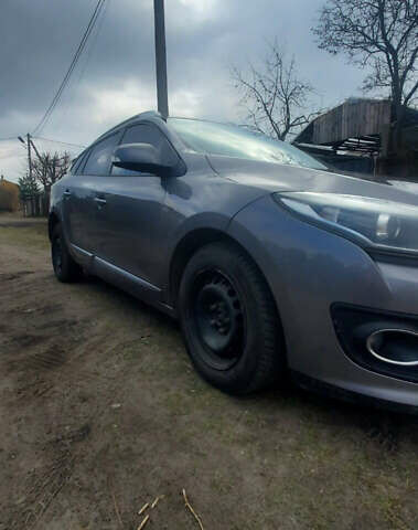 Сірий Рено Меган, об'ємом двигуна 1.46 л та пробігом 269 тис. км за 8500 $, фото 2 на Automoto.ua