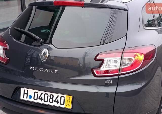 Серый Рено Меган, объемом двигателя 1.6 л и пробегом 188 тыс. км за 9450 $, фото 48 на Automoto.ua