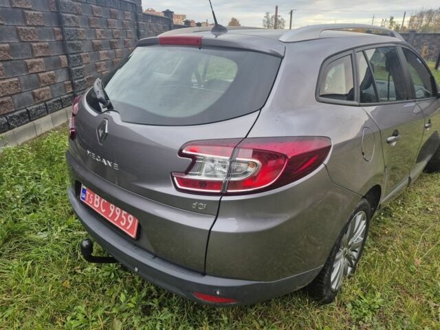 Серый Рено Меган, объемом двигателя 0 л и пробегом 180 тыс. км за 8900 $, фото 1 на Automoto.ua