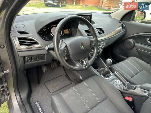 Серый Рено Меган, объемом двигателя 0 л и пробегом 146 тыс. км за 9450 $, фото 36 на Automoto.ua