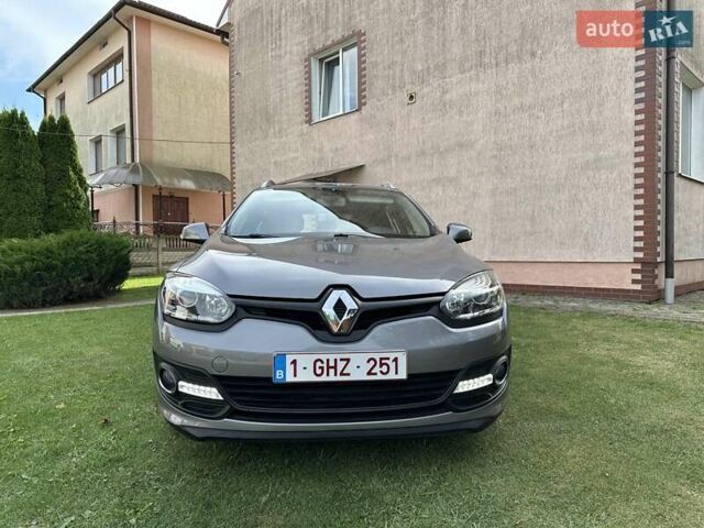 Серый Рено Меган, объемом двигателя 0 л и пробегом 146 тыс. км за 9450 $, фото 16 на Automoto.ua